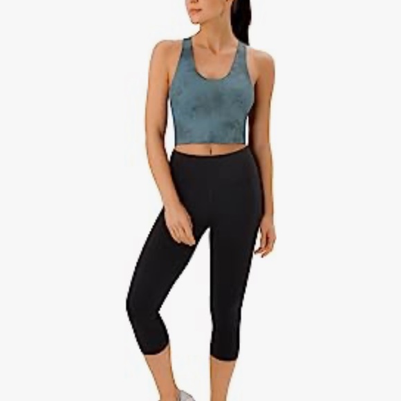 Sports Bras for Women Criss-Cross Back Padded Workout Tank Tops Medium - Picture 5 of 9